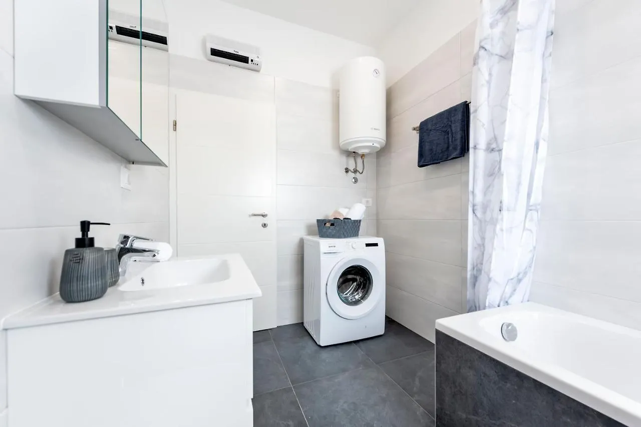 Apartments E&M PUY