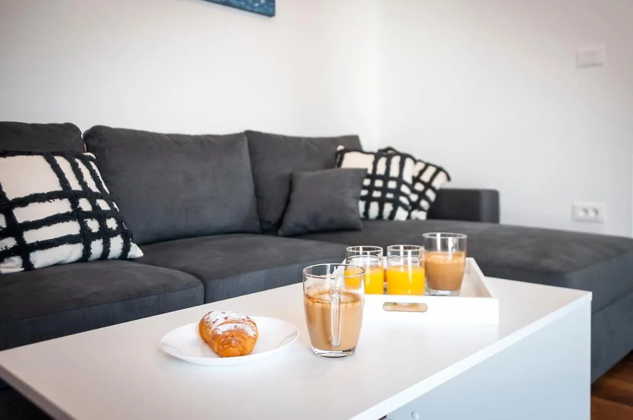 Apartments E&M PUY