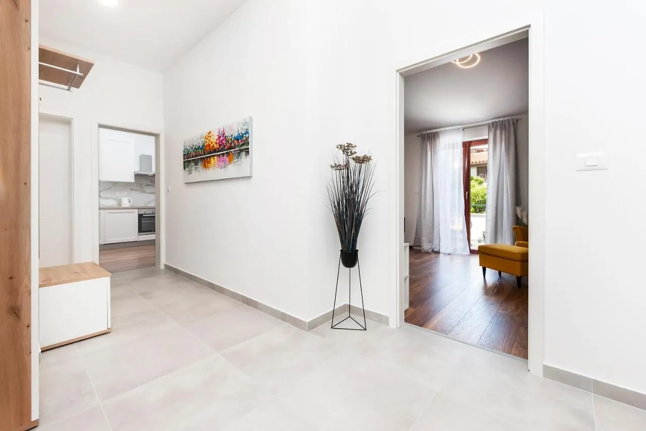 Apartments E&M PUY